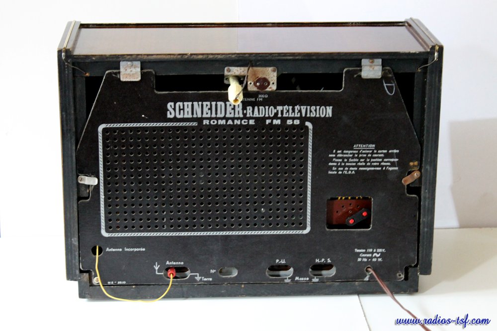 Radio TSF Schneider modèle Romance 58 FM